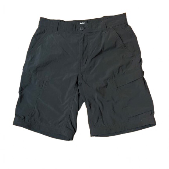 REI Co-Op Relaxed Men's Black Cargo Shorts Size 30 - Picture 1 of 10